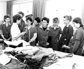 Lehrlinge  des Textilkombinates Cottbus 1972