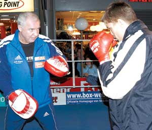 Dirk Dzemski beim Showtraining mit Werner Kirsch