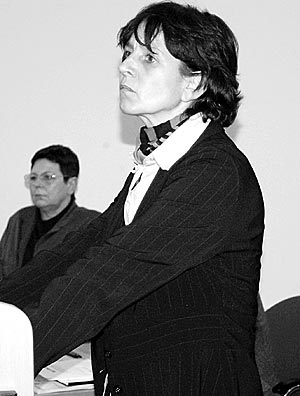Baudezernentin Marietta Tzschoppe bei Ihrem Plädoyer in der Stadtverordnetenversammlung am Mittwoch, den 26. November 2003