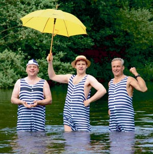 Anbaden mit historischem Kostüm