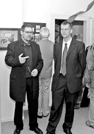 Holger Kelch (r.) und Museumsdirektor Steffen Krestin