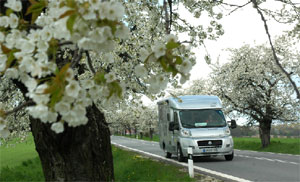 Fahrspass pur inmitten südmährischer Kirschblüte