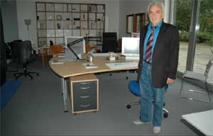 Ein halbes Jahrhundert Arbeitsleben: Klaus Schmiedchen hat seinen Beruf von der Pike auf gelernt und den Markt in all seiner Dynamik erlebt - heute ist sein Unternehmen ICO führender einrichter für Sozialbauten
