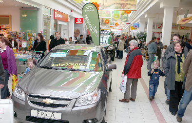 Nur noch bis Sonntag sind Pkw-Neuheiten von zehn regionalen Autohäusern zu sehen und werden von Beratern vorgestellt