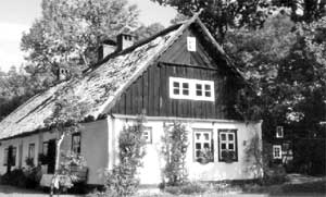 Das spreewaldtypisches Bauernhaus des Wandersportvereins Enysor Cottbus in Burg ist Wanderziel