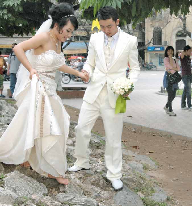 Immerfort wird geheiratet in der Metropole am Roten Fluss mit 6,5 Millionen Einwohnern. 