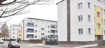 Attraktive Wohnungen bei nun deutlich gesenkten Nebenkosten sind in der Rosa-Luxemburg-Straße mit der Sanierung der Blöcke entstanden Foto: Jens Haberland