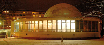 Sind die Tage des Planetariums und unserer Welt gezählt? Zwischen Heilig Abend und Neujahr wird es hoffentlich unter der Halbkugel aufgeklärt 	Foto: Jens Haberland