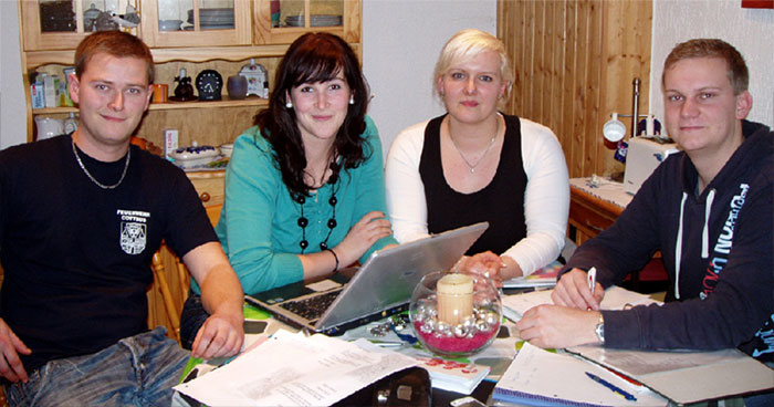 Martin Zimmermann,  Anna-Franziska Freitag, Sandra Hüsges und Marcel Gramkow (v.l.n.r.) bilden den neuen Ströbitzer Jugendvorstand                    Text und Foto: Helga?Nattke