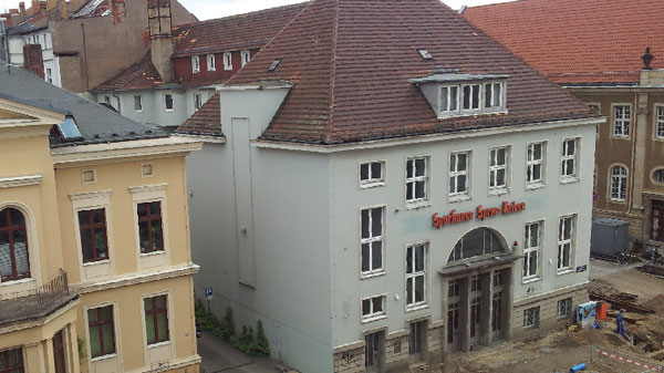 Das alte Hauptgebäude der Stadt- und Kreissparkasse, zuletzt Verwaltungsteil der Sparkasse Spree-Neiße, in der Bahnhofstraße soll als Museum städtische Geschichte zeigen