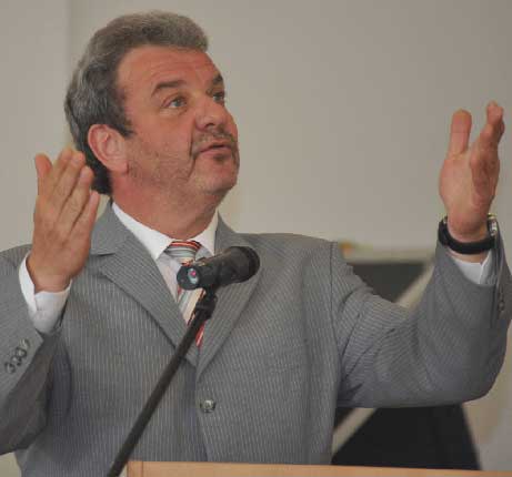 OB Frank Szymanski (SPD): Wir bitten nicht, wir fordern!