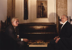 Clegg & Guttmann, Schachspieler, 1984, Cibachrome, Courtesy Centre Pompidou - Musée nationale d'art moderne, Paris  © Clegg & Guttmann